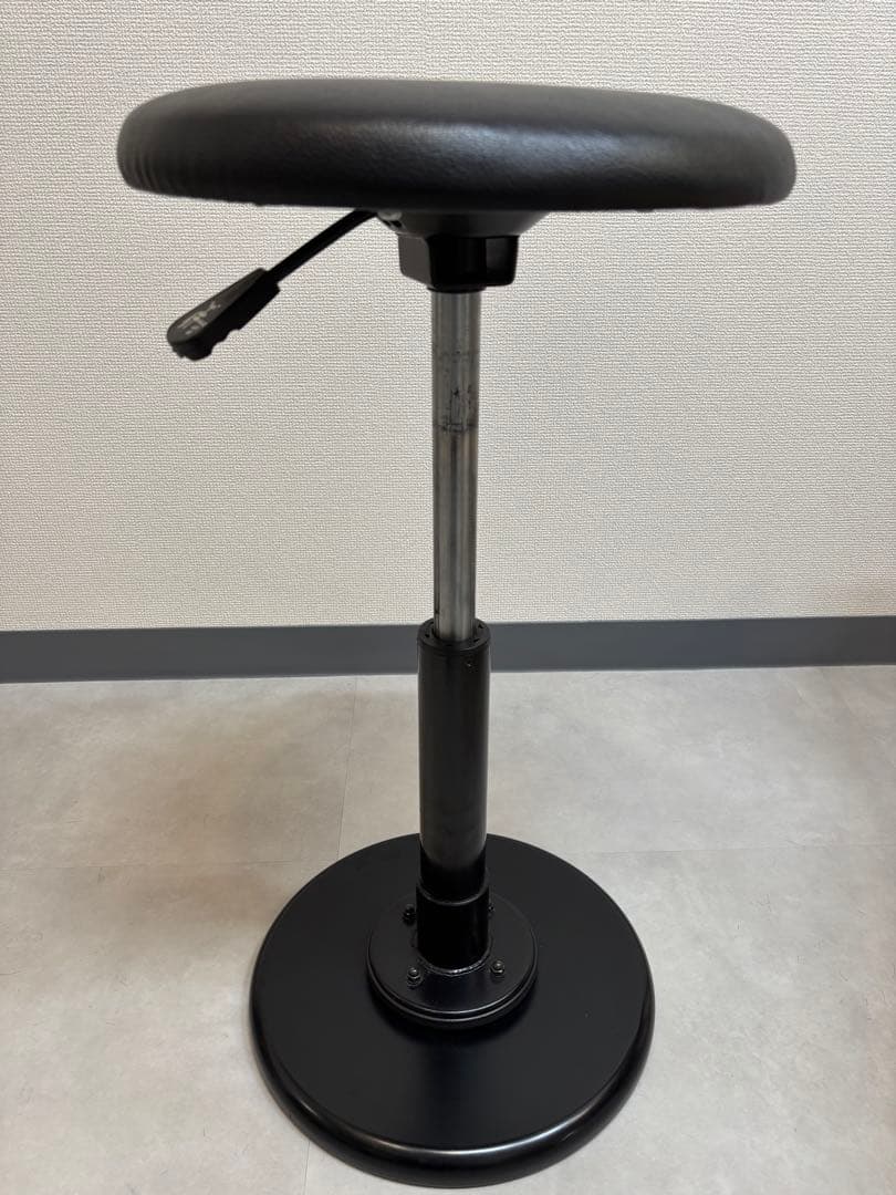 ヘッドスパ　スツール　ビューティーガレージ