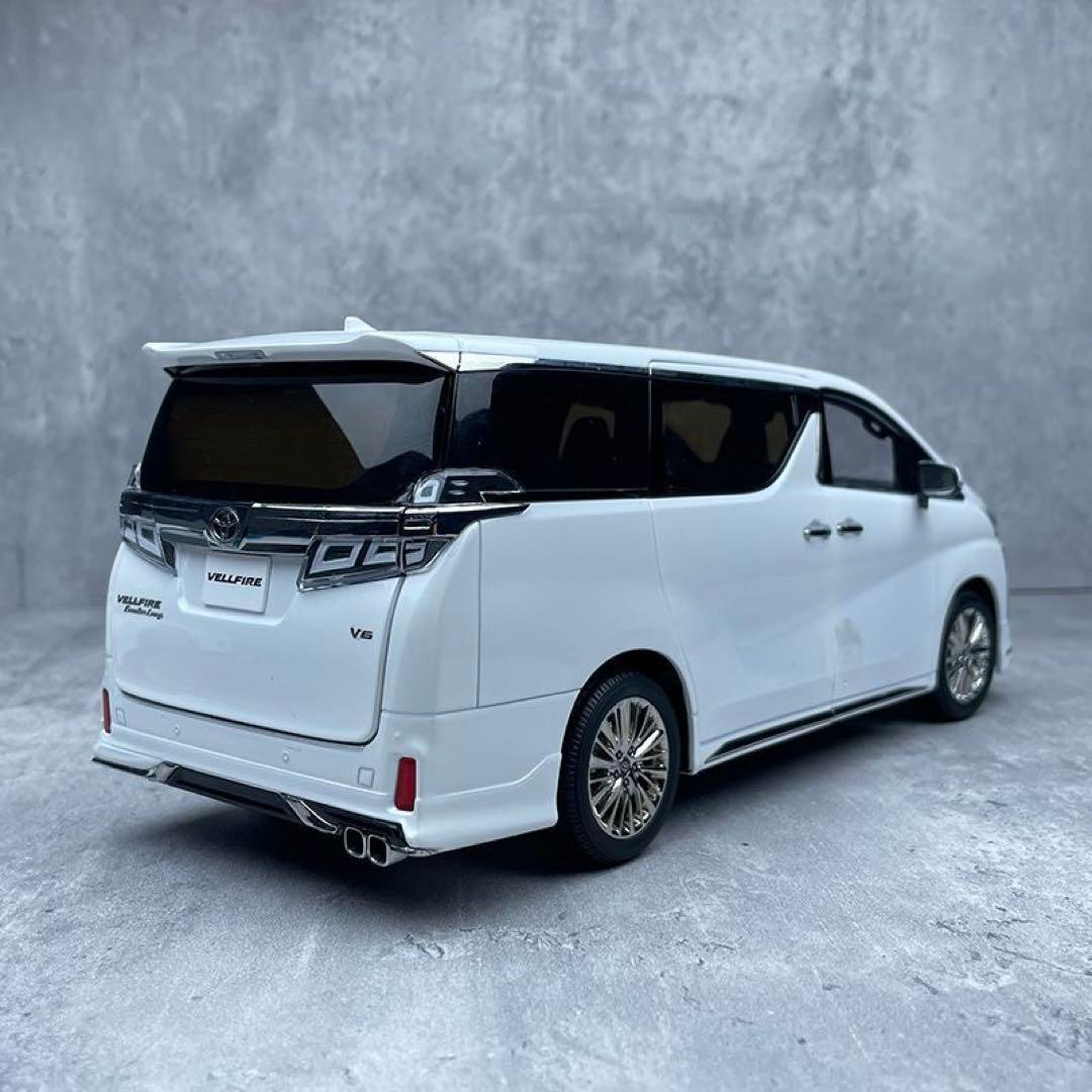 「tomoさん専用」Kengfai 1/18 トヨタ ヴェルファイア