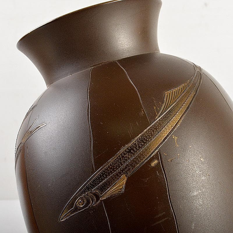 精金堂作　魚彫　宣徳銅花瓶　花入　共箱　V　5985C