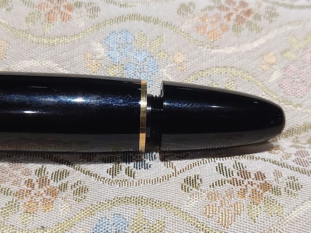 モンブラン 万年筆 146 星の王子さま ハッピーホリデー ローズ 125586