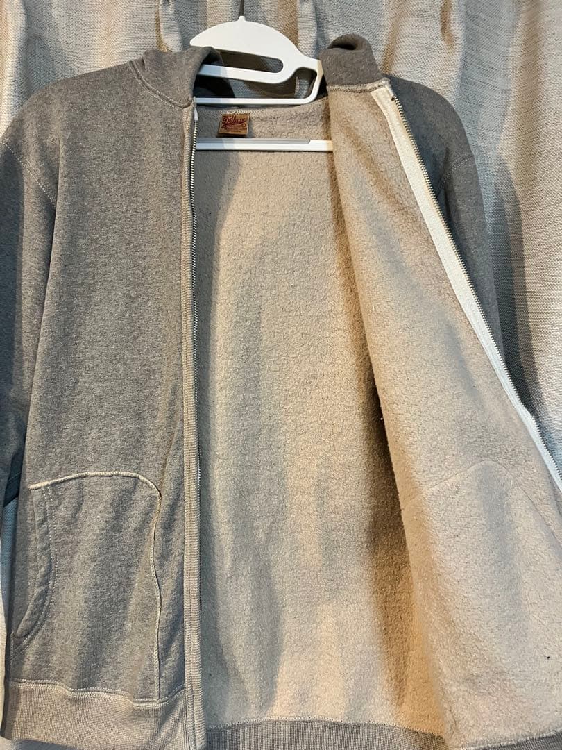 デラックスウエア　パーカー