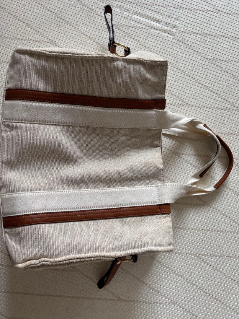 Chloe アイボリー キャンバス ショルダーバック　マザーズバック