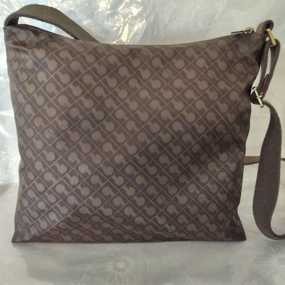 GHERARDINIゲラルディーニ ソフティ軽量ショルダーバック ブラウン