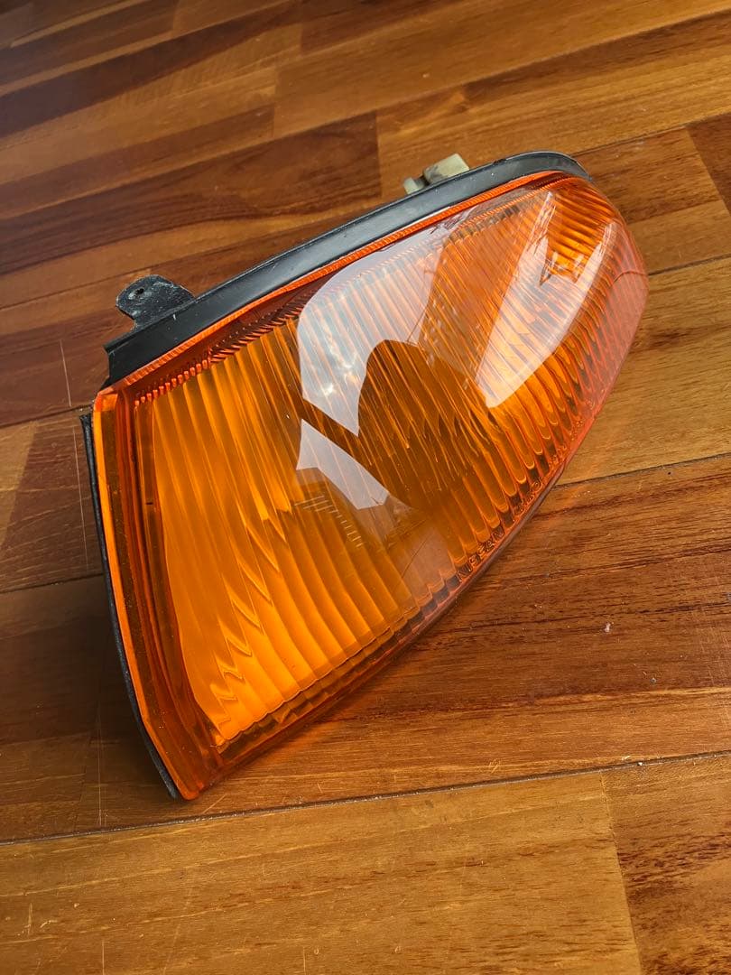 32スカイラインGT-R ウインカーレンズ R32 GT-R スカイライン 左 助手