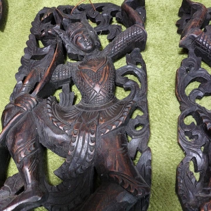 中国骨董 多層球象牙調のドラゴン彫刻花瓶