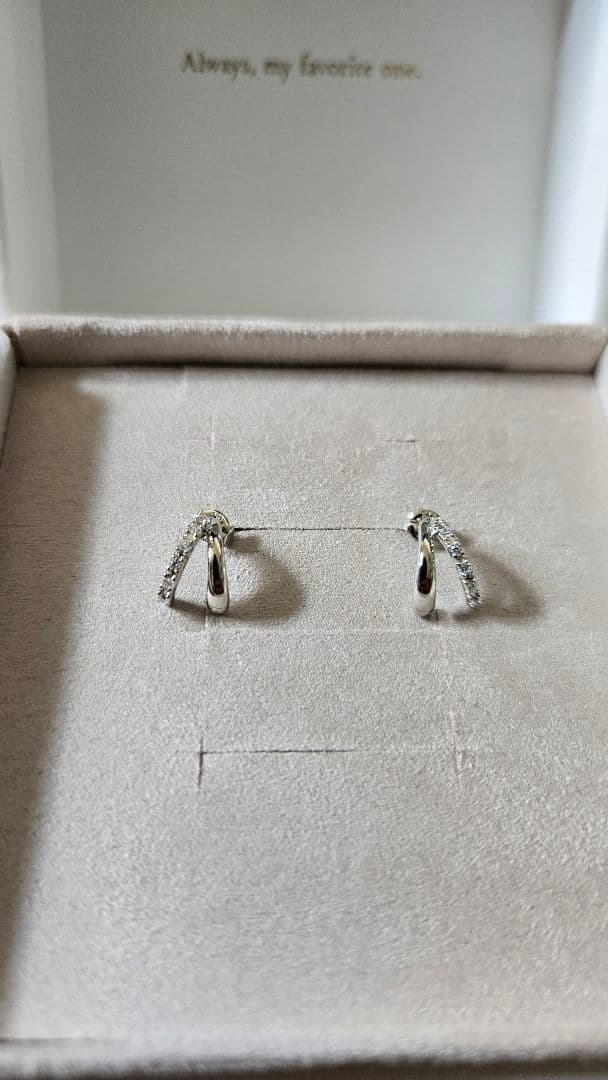 新品 未使用 ete ビジュー ダブルライン ピアス