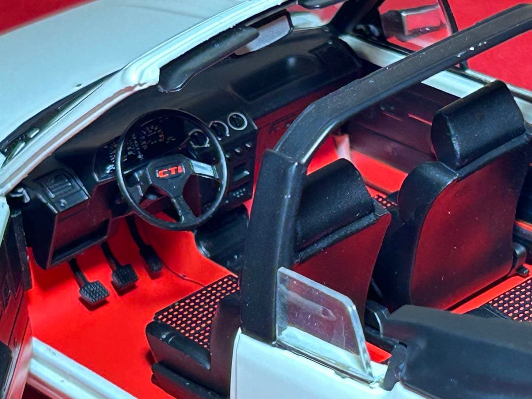 【超レア】　1/18 プジョー 205CTI