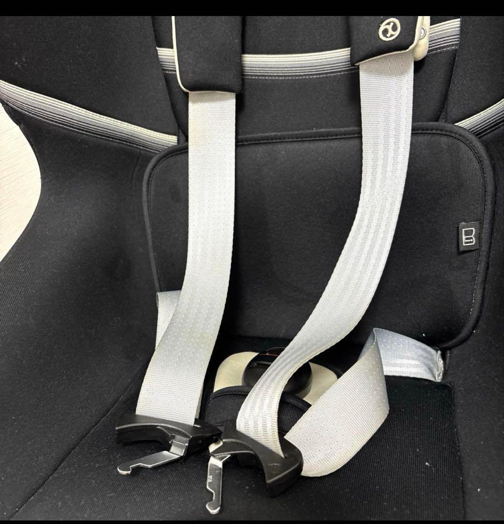 チャイルドシート　シローナ SX2 i-Size インレイ付