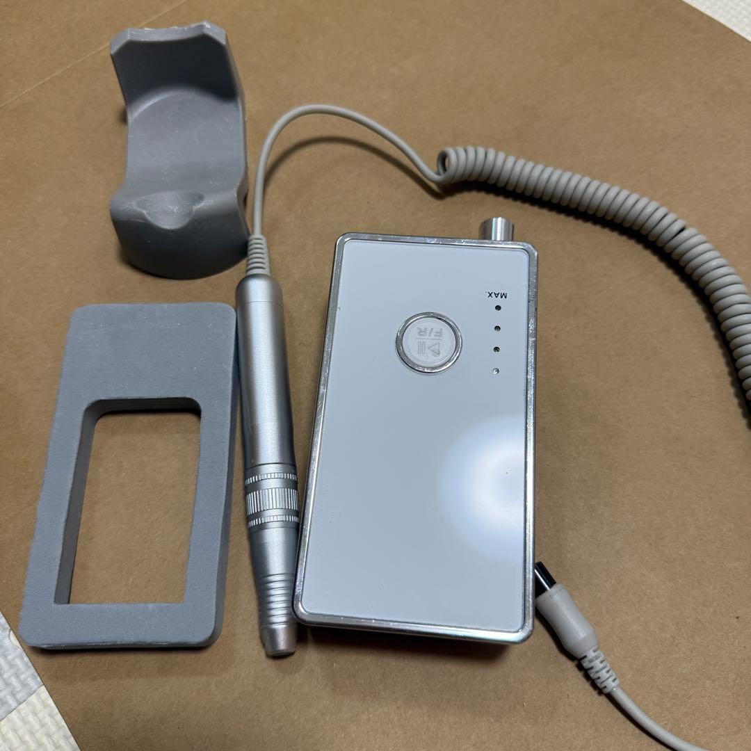 ビューティーガレージ　ポータブルネイルマシーン　オフ