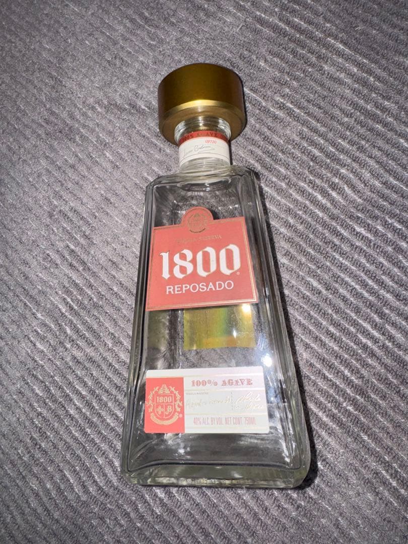 1800 レポサド テキーラ 空き瓶 750ml - メルカリ