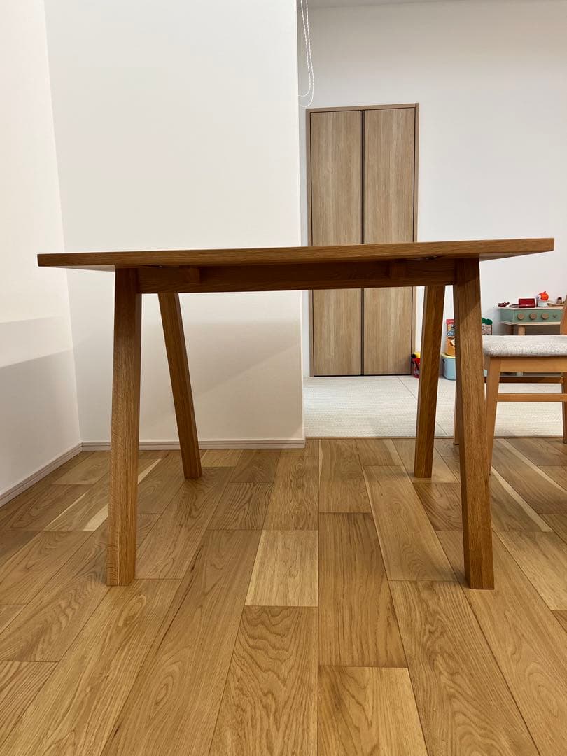 unico ELEMT（エレムト）ダイニングテーブル　4人掛け