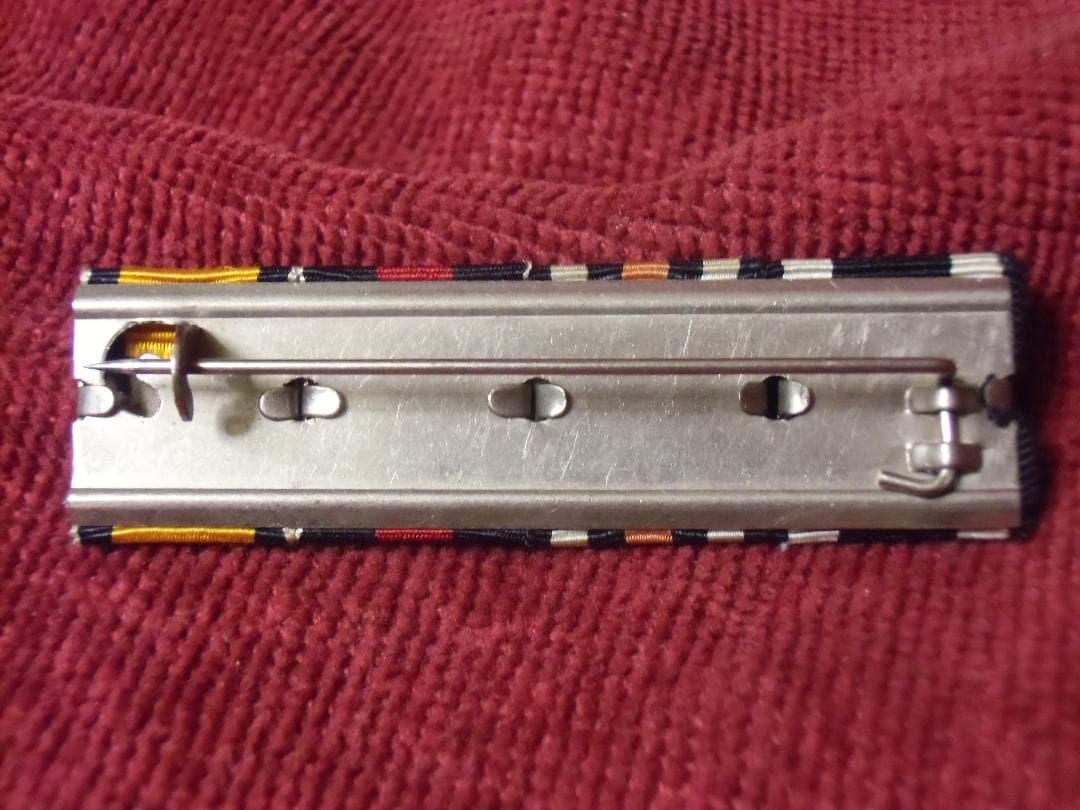 ⊞ドイツ軍＊拡張式４連略綬（実物）