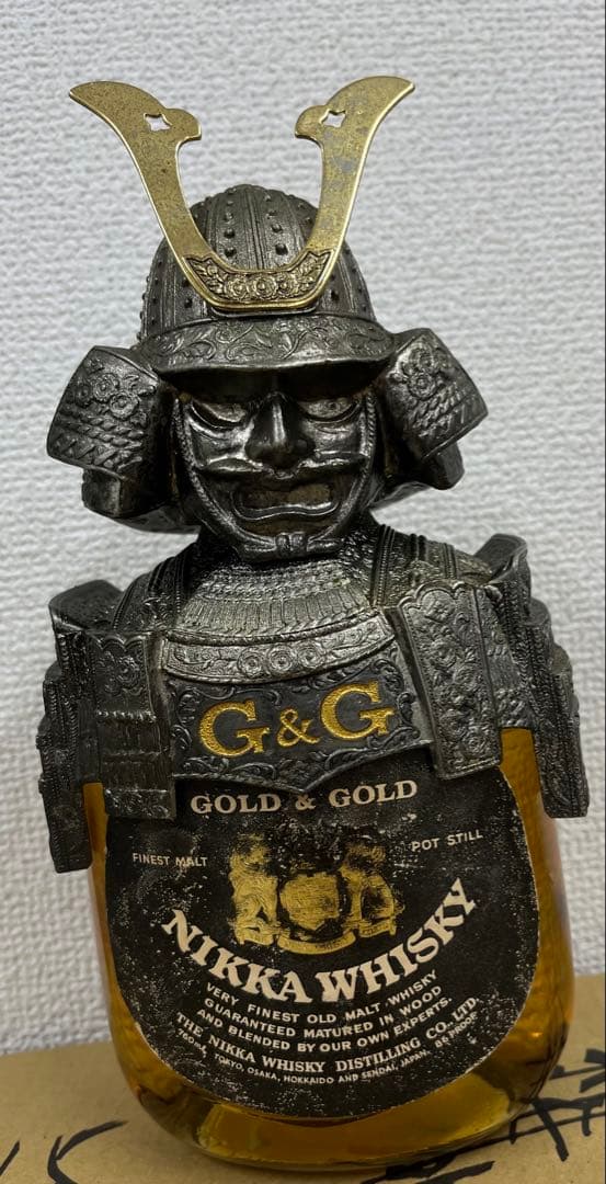 NIKKA WHISKY GOLD & GOLD 武士の像760ml Nikka Gold & Gold Samurai Edition 750ml – Preet's Liquors
