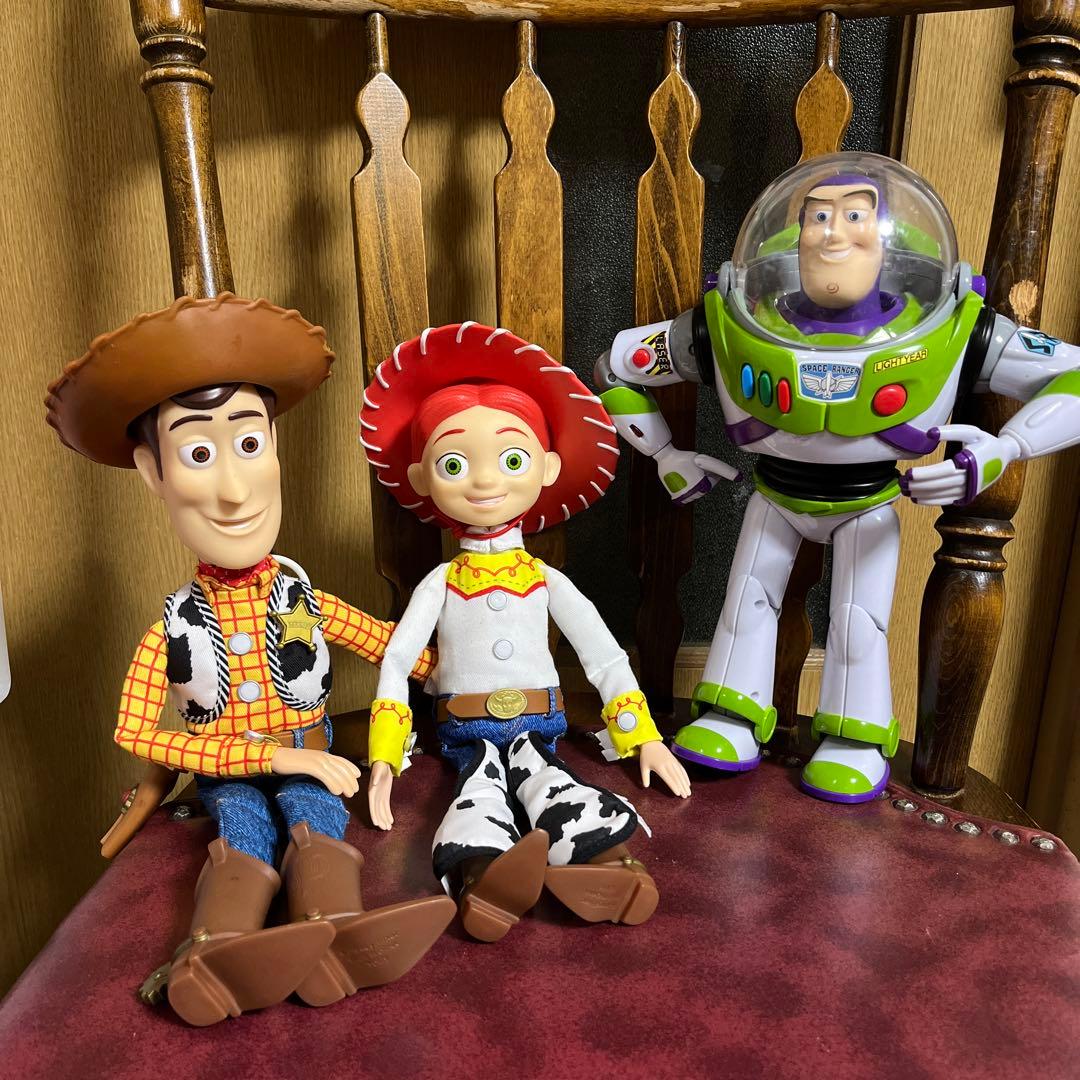 トイストーリー ウッディ ジェシー トーキングフィギュア 2体セット