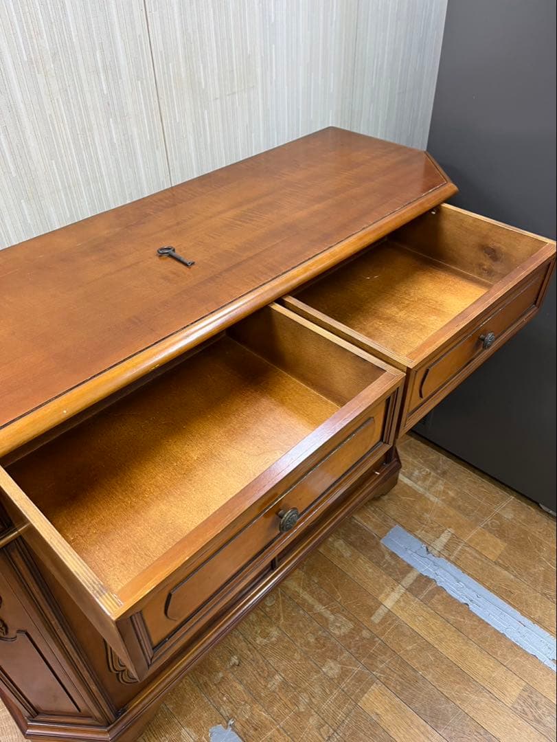 木製 サイドボード キャビネット アンティーク家具 イタリア 象嵌細工