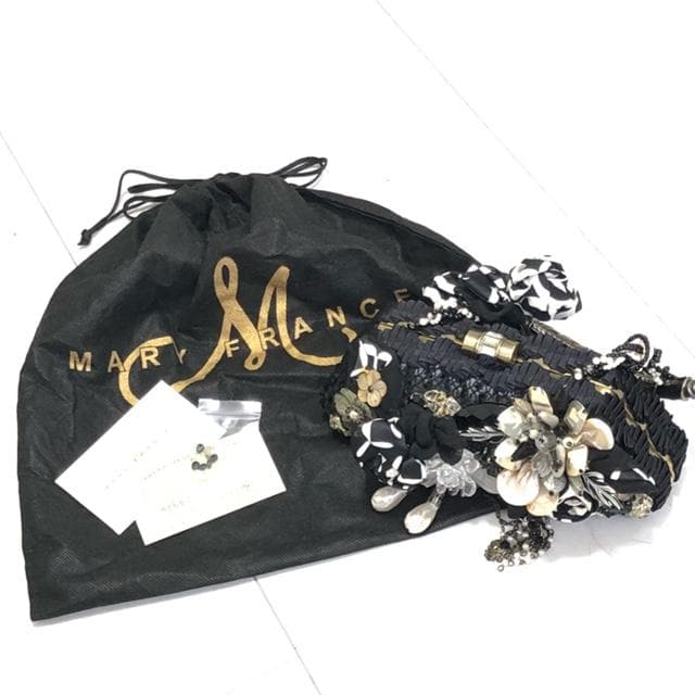 新品未使用★メリーフランシス 豪華ビーズ装飾 パーティーバッグ 黒、白、銀など