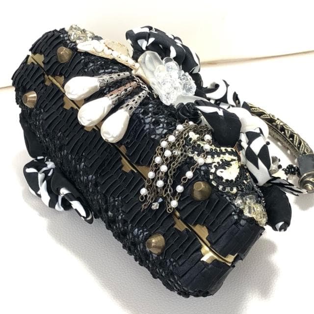 新品未使用★メリーフランシス 豪華ビーズ装飾 パーティーバッグ 黒、白、銀など