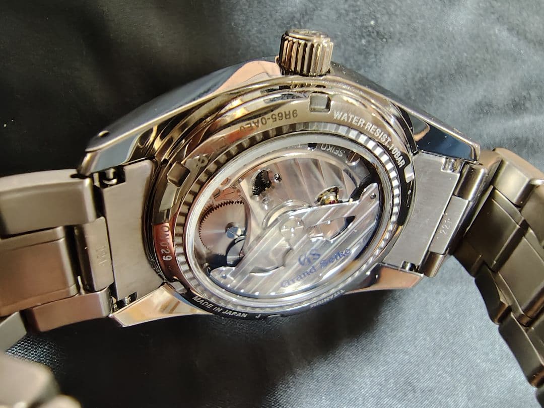 【けけけ】グランドセイコー SBGA211 雪白 スプリングドライブ