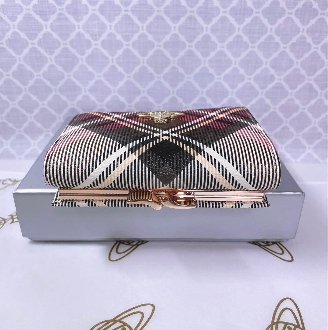 可愛すぎ♥新品】可愛い ヴィヴィアン・ウエストウッド 三つ折り財布
