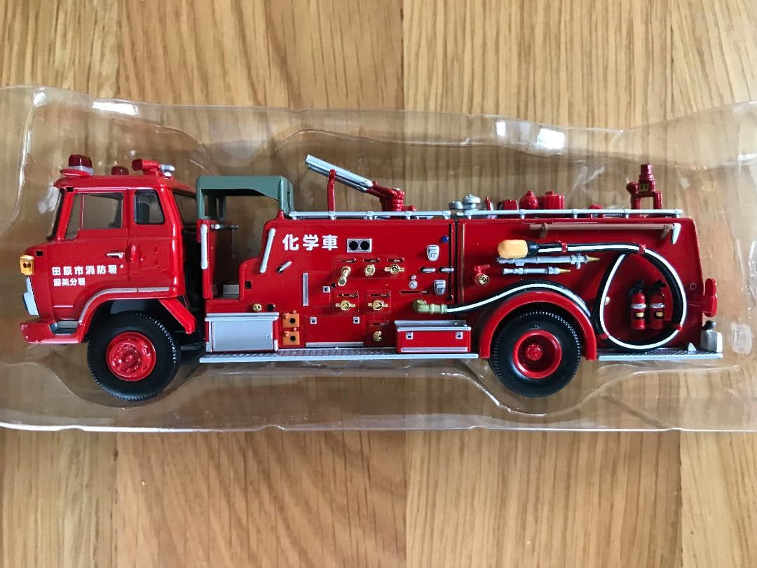 TOMICA 1/64 日野 KB324型 化学消防車 田原市消防署