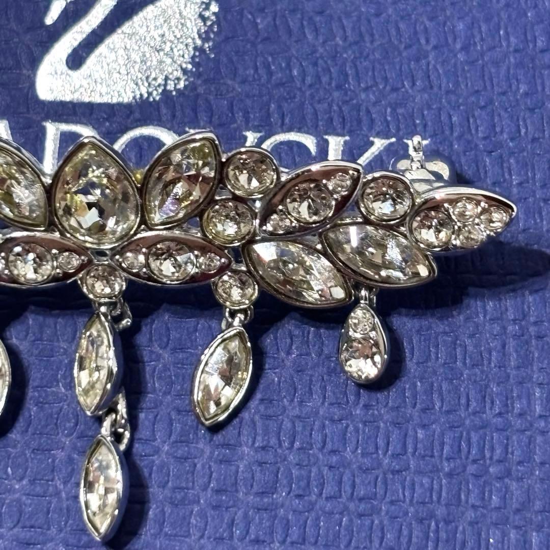 SWAROVSKI 美品✨スワロフスキー ブローチ 葉モチーフ 箱あり - メルカリ
