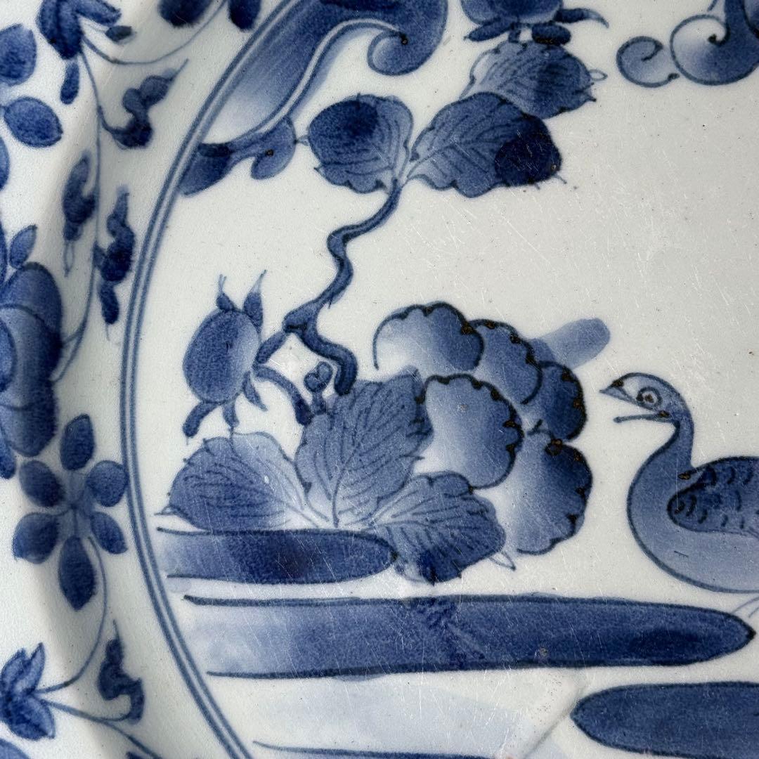 古伊万里　藍九谷様式　染付水鳥花図尺皿　31.5cm　裏唐草文　江戸中期　蒐集家