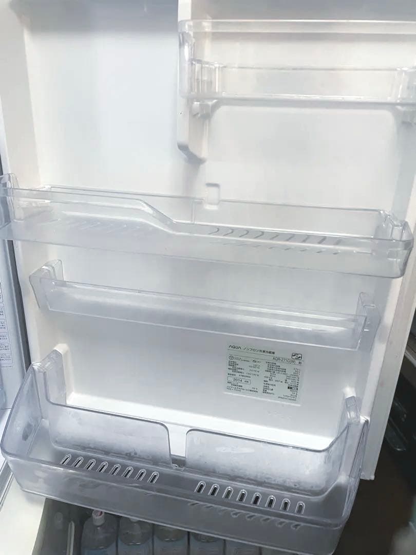 冷蔵庫　AQR-271C（W）
