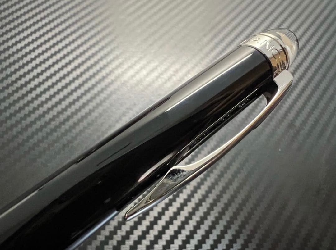 モンブラン 未使用に近い ボールペン スターウォーカー レジン