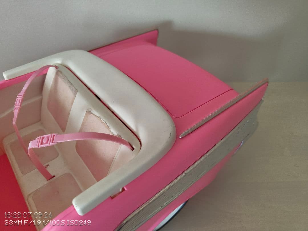 マテル　バービー　ベルエア　箱付き　ピンク色