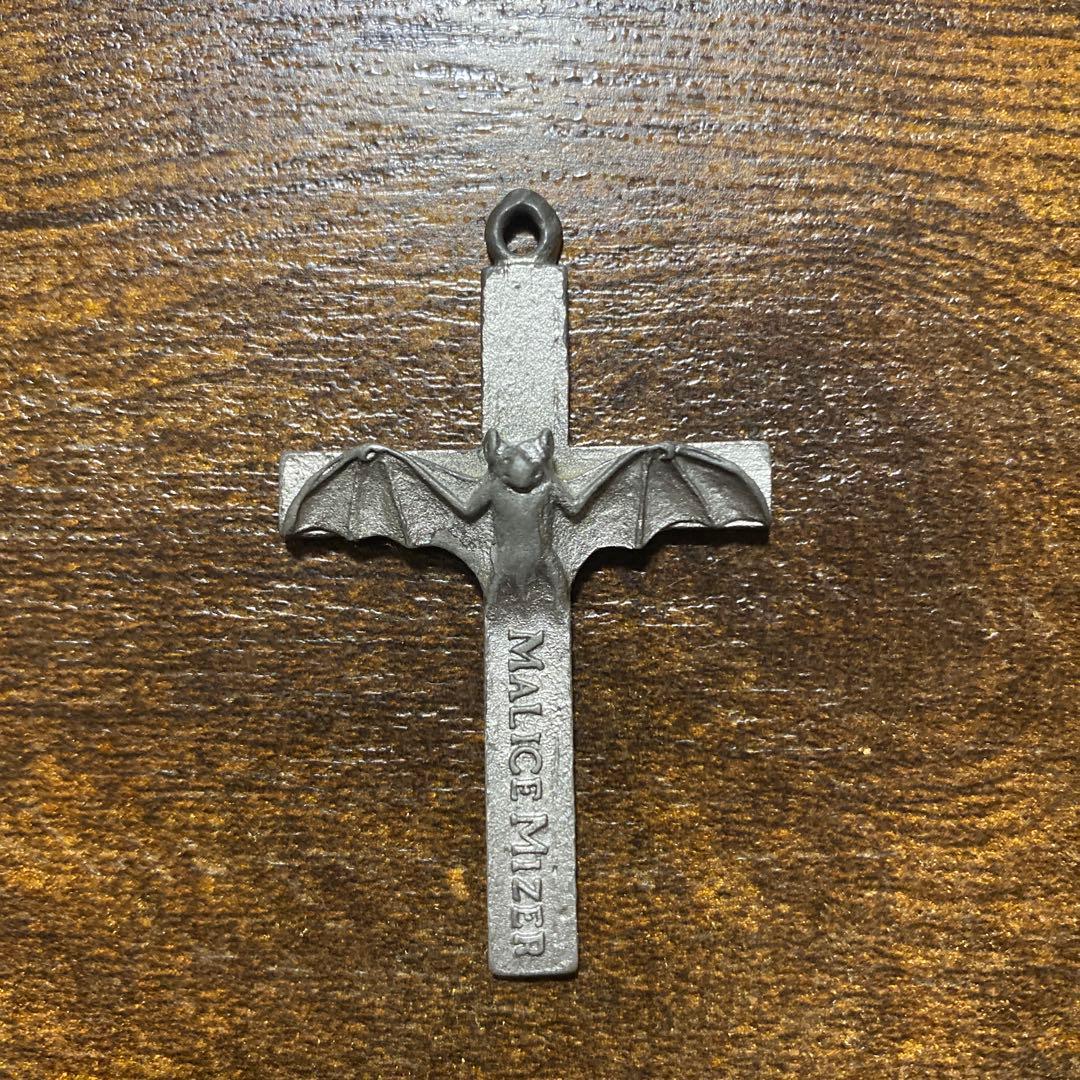 f*o様 MALICE MIZER ネックレストップ　希少 Malice Mizer 1.5 Inch Pinback Buttons V-kei Visual Kei Mana Sama