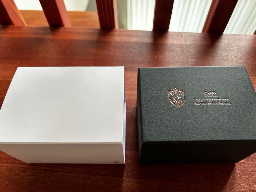 ヘブンバーンズレッド INDEPENDENT コラボウォッチ