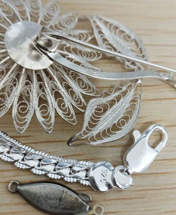 銀高騰 ジャンクsilver925,シルバーまとめ約93g・ 銀素材 - メルカリ