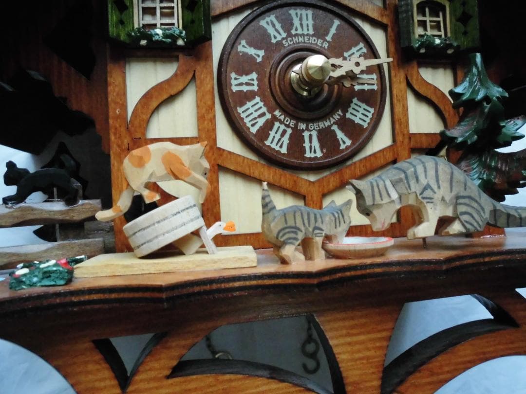 『美品』ドイツ・シュナイダー　からくり掛け時計　カッコウ時計　8匹の猫