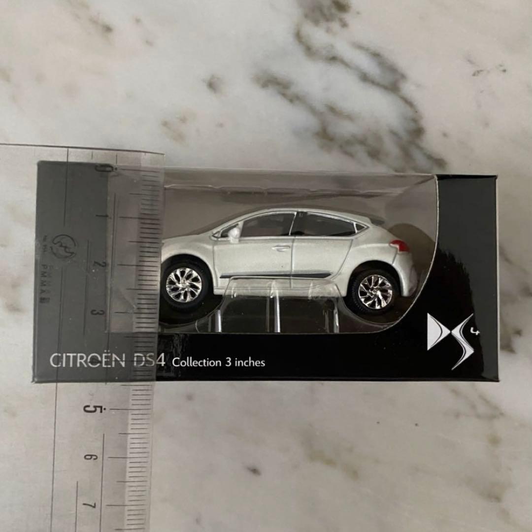 CITROEN DS4 ホワイトミニカー 1/43