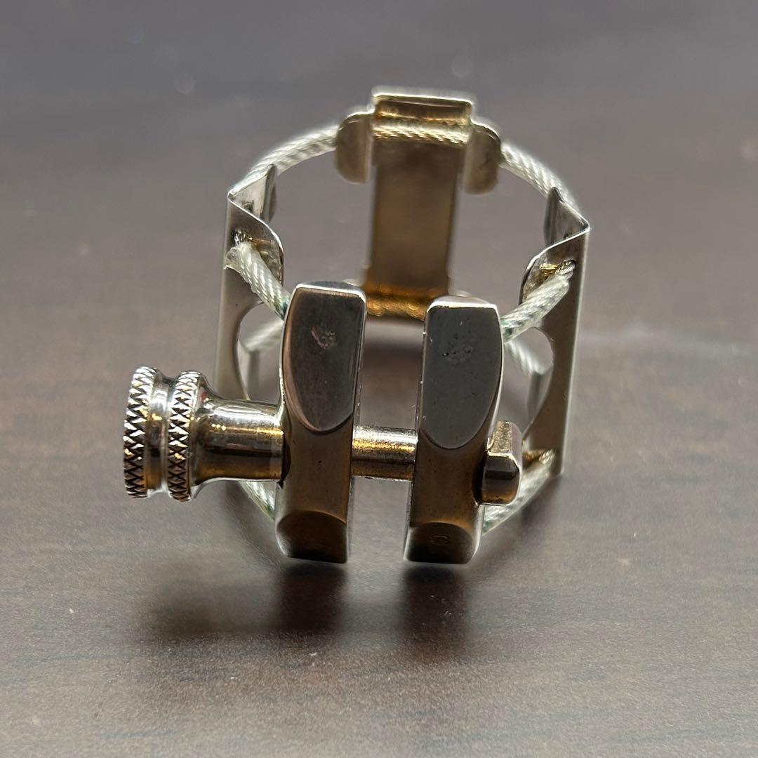 K Plume アルトサックス用リガチャー 真鍮製銀メッキ 中古品