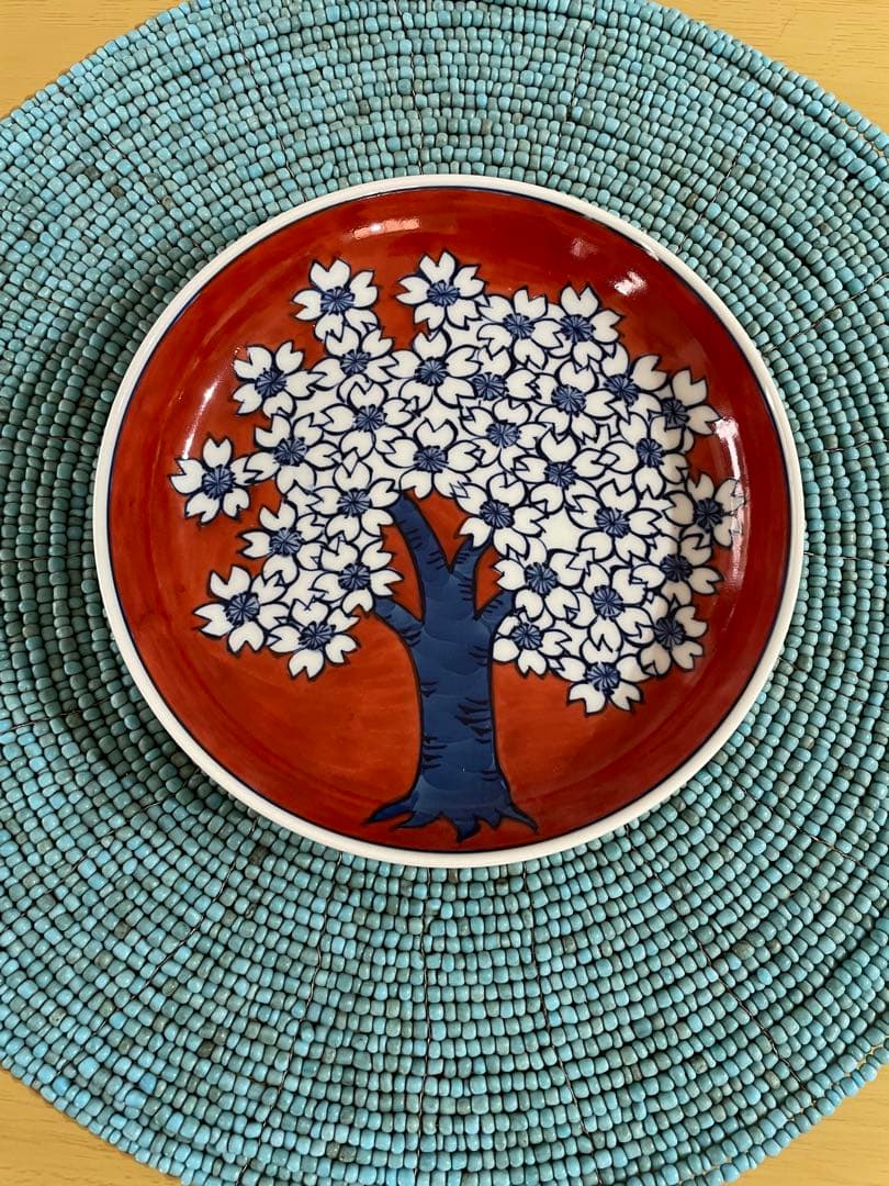 源右衛門窯(有田焼)・赤濃桜図