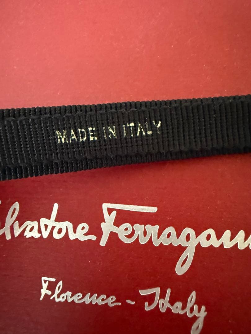 Ferragamo フェラガモ　カチューシャ　ピンク　ブラック　バイカラー