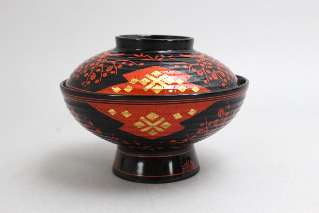 No4797秀衡塗　梅樹文蓋付椀　9客 木箱付　漆器　岩手　伝統工芸　送料無料