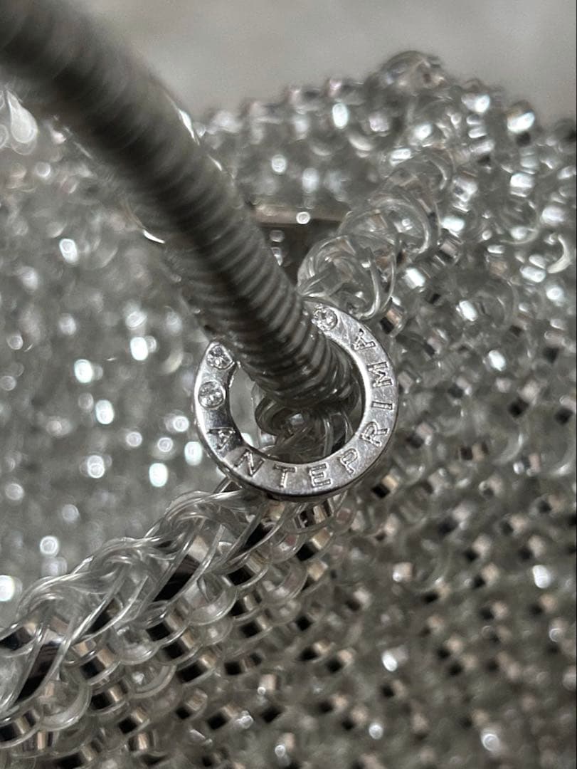 アンテプリマ スクエア ミディアム