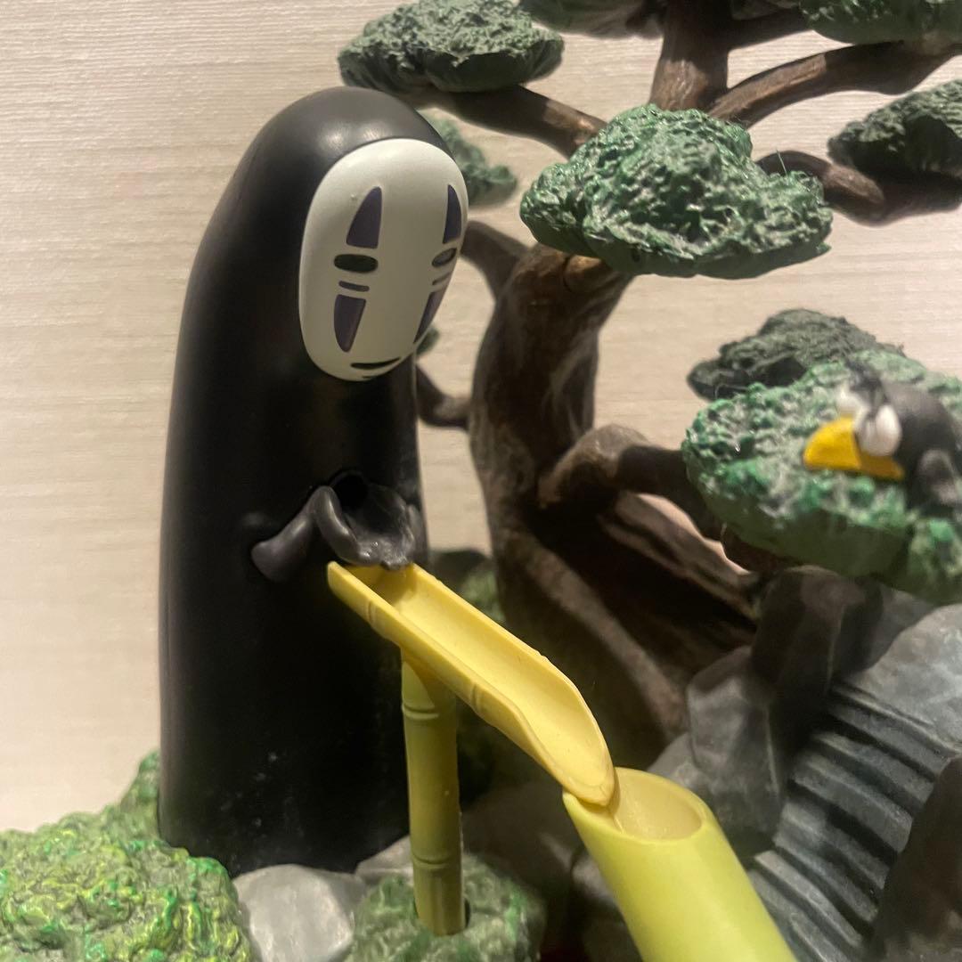 46スタジオジブリ ウォーターガーデン カオナシ