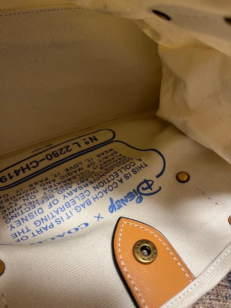 【完売品】コーチ　ディズニーコラボ　リサイクルトート　ランチトート　通勤バッグ