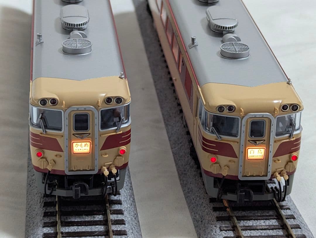 KATO　キハ82系　４両基本セット　【3-509】　室内灯点灯　HOゲージ