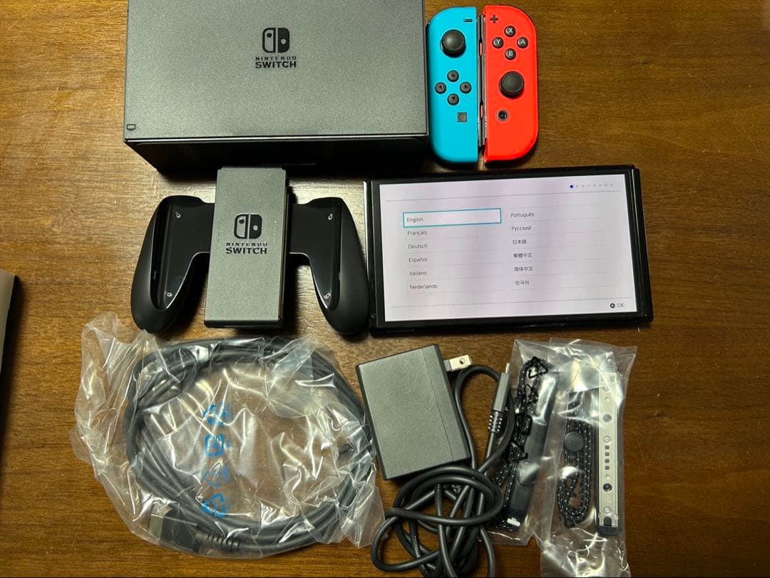 Nintendo Switch 本体セット 青/赤 Joy-Con付き