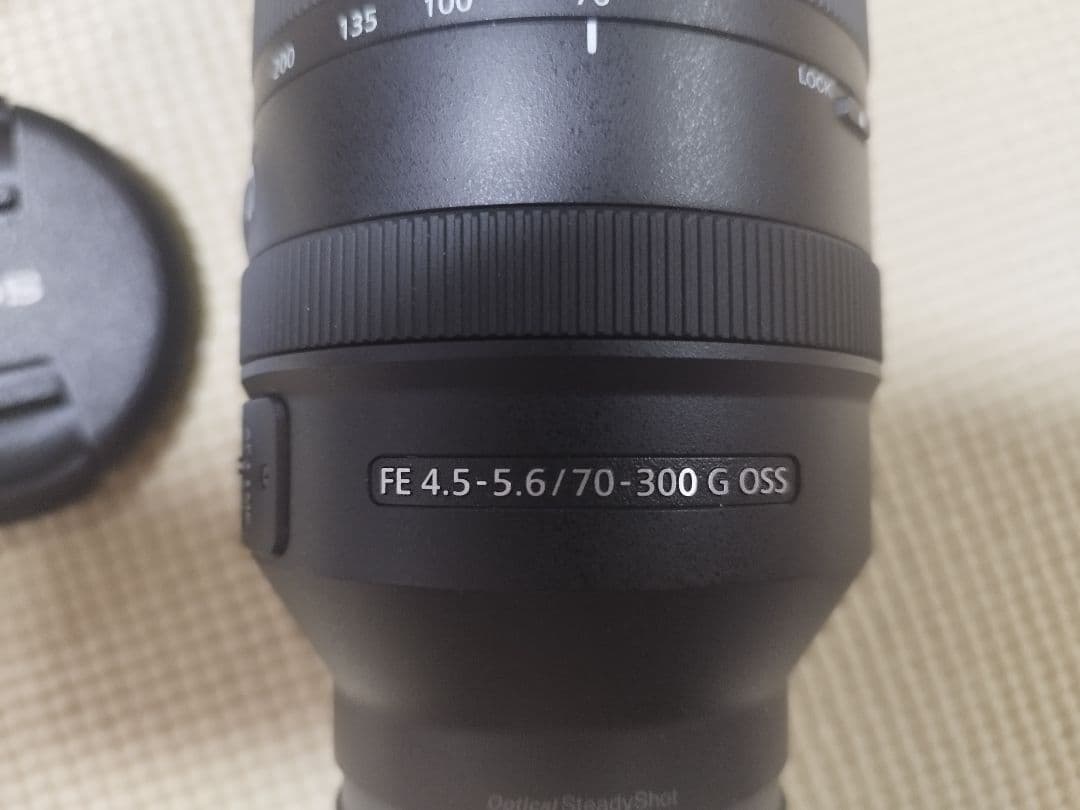 SONY SEL70300G純正レンズ 付属品あり