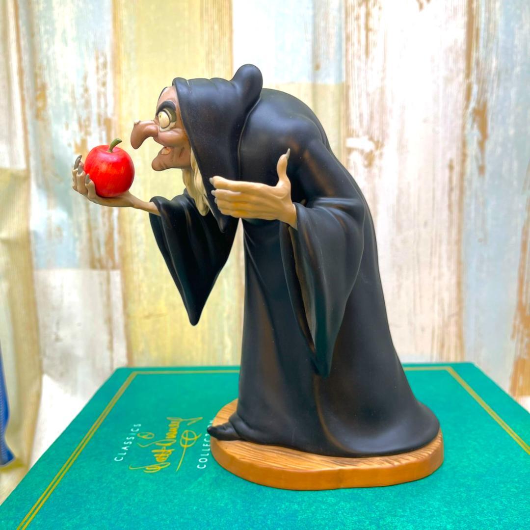 WDCC 白雪姫 女王 魔女 Witch ヴィランズ VILLAINS 毒林檎
