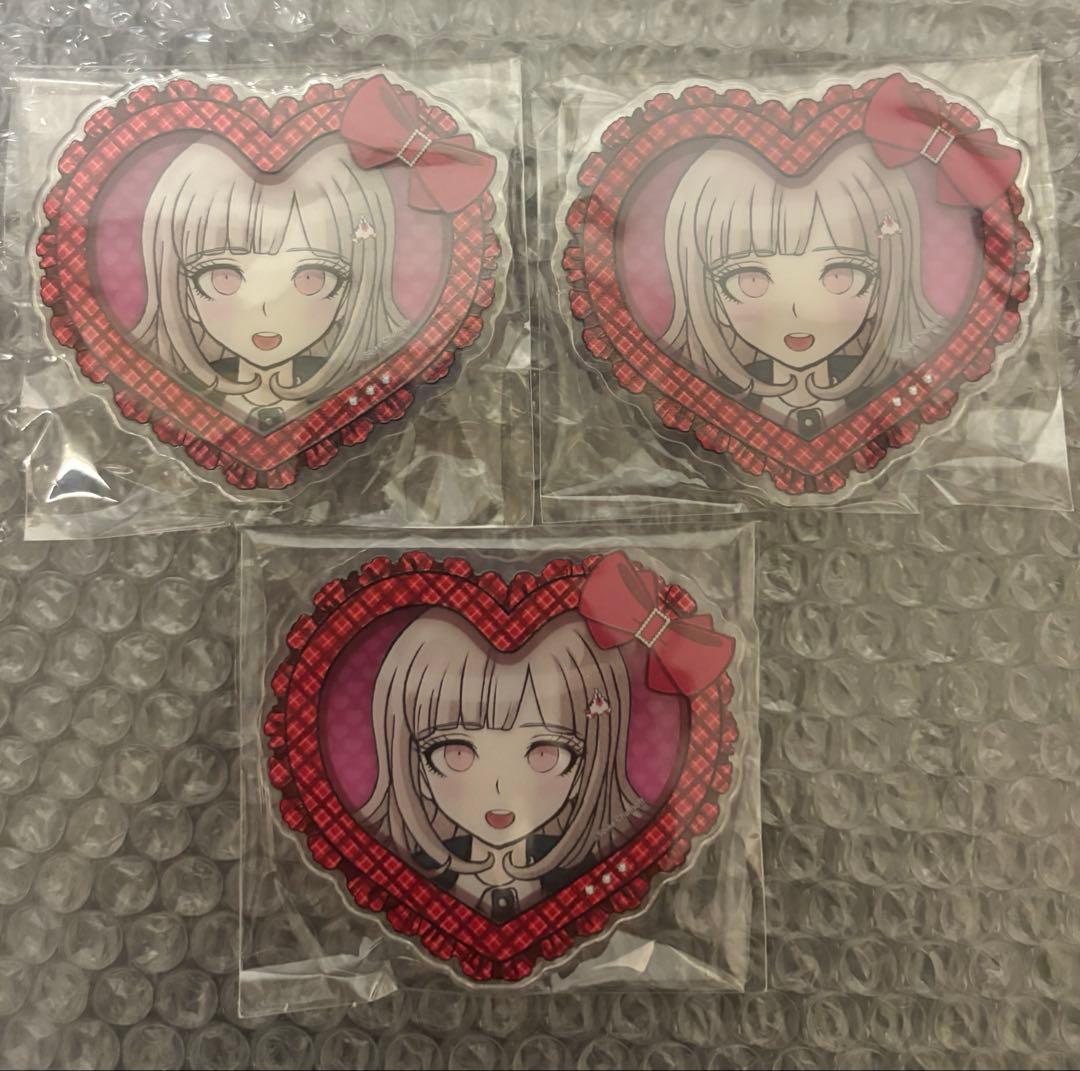 ダンガンロンパ 照れ顔 ハート型アクリルバッジ 七海千秋