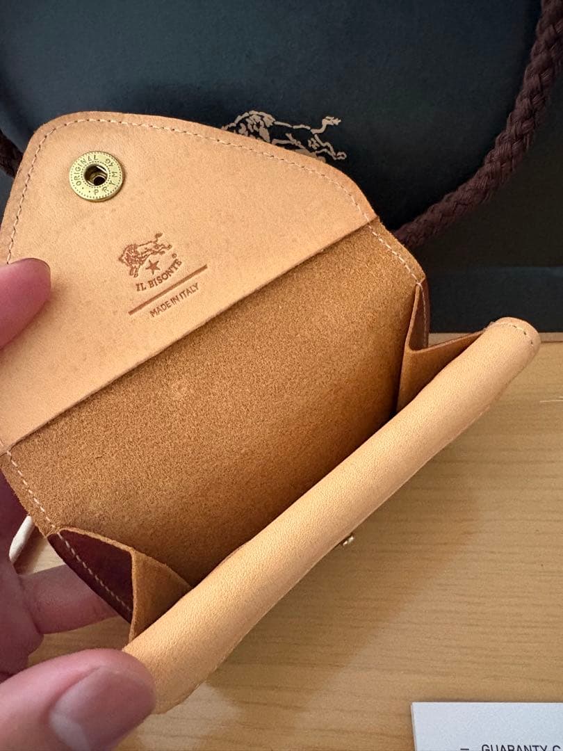 IL BISONTE ケース ブラウン