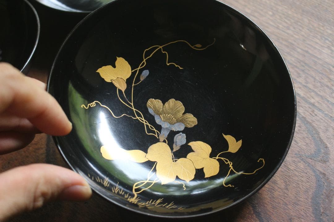 小傷有！時代黒漆に極上草花蒔絵の映える煮物椀5点（