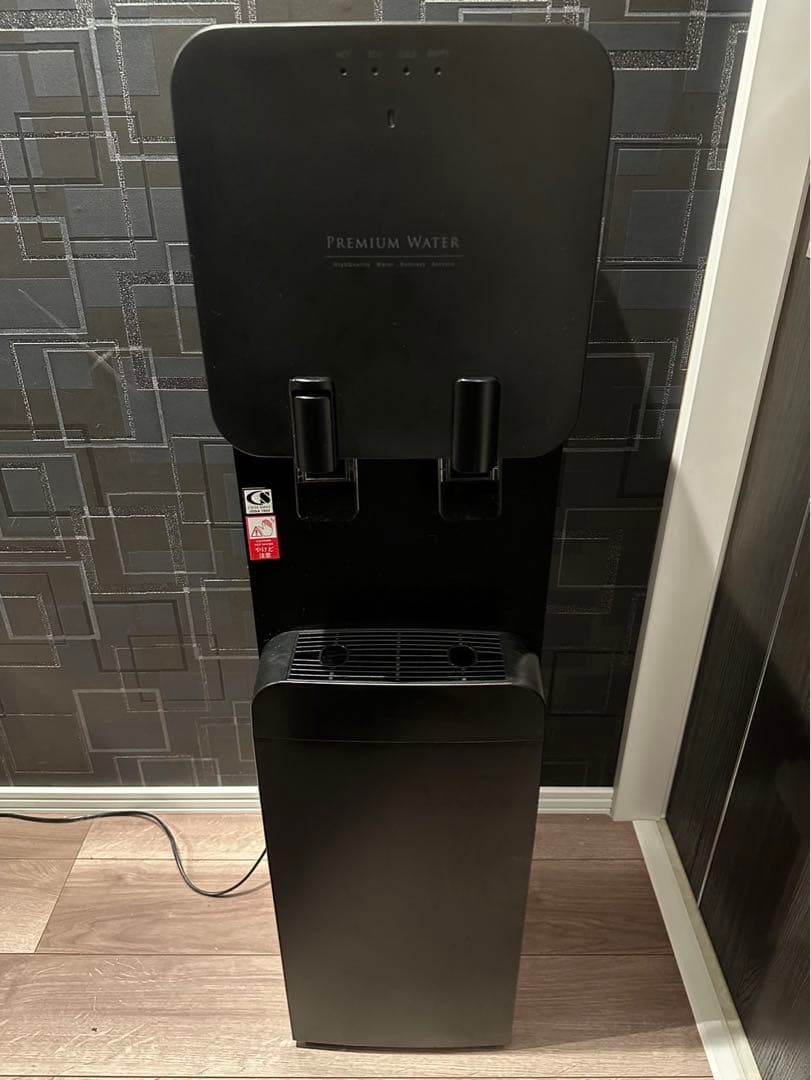 ウォーターサーバー プレミアムウォーターfamfit famfit（ファム