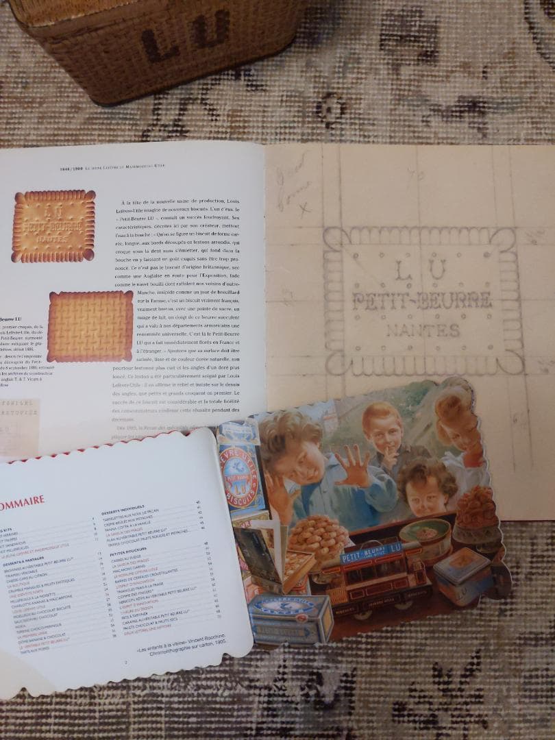 フランスLUビスケット本2冊